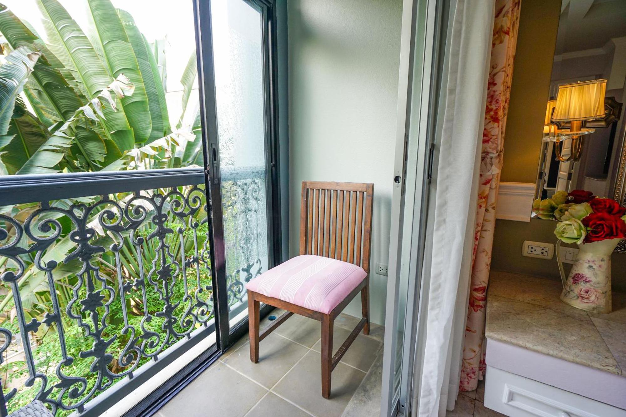 At Pingnakorn Nimman Hotel Chiang Mai Exterior photo