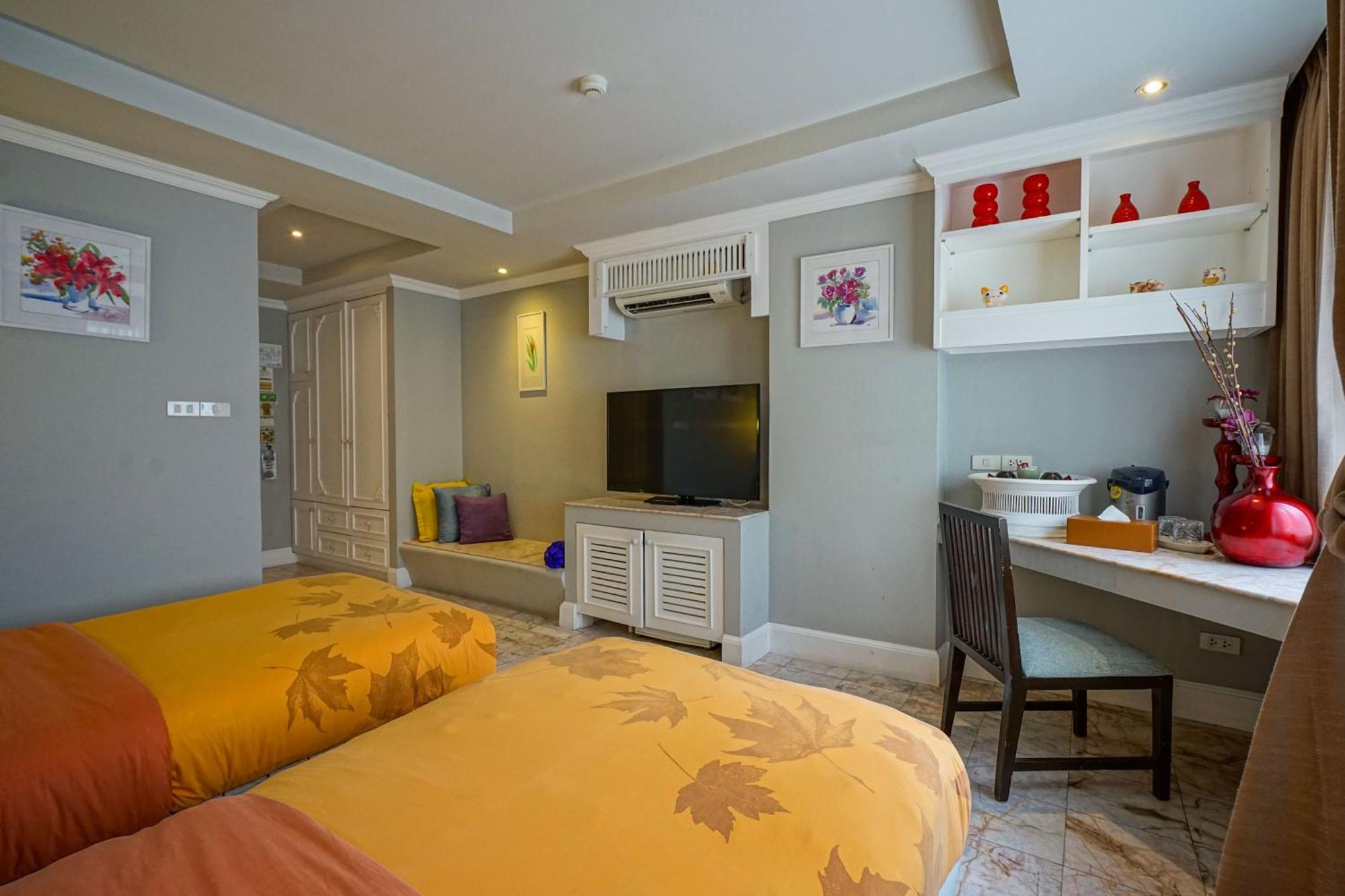 At Pingnakorn Nimman Hotel Chiang Mai Exterior photo